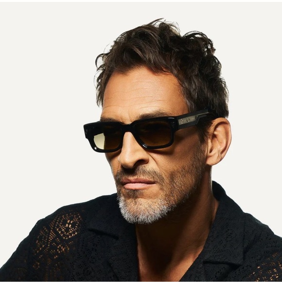 New Limited-Edition T HENRI Sunglasses - Picture 3 of 13